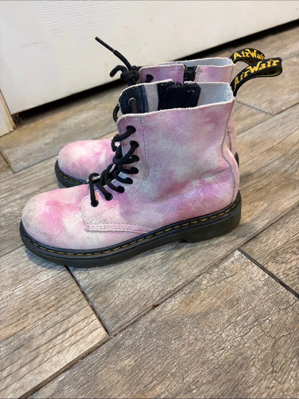 Dr. Martens Kids 1460 pascal j Pink Tie-Dye suede Lace-Up Boots size 3